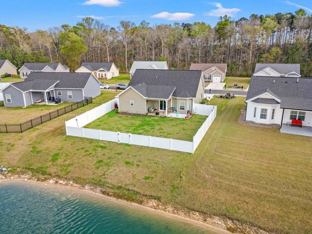 406 Shallow Cove Dr., Conway, SC 29527