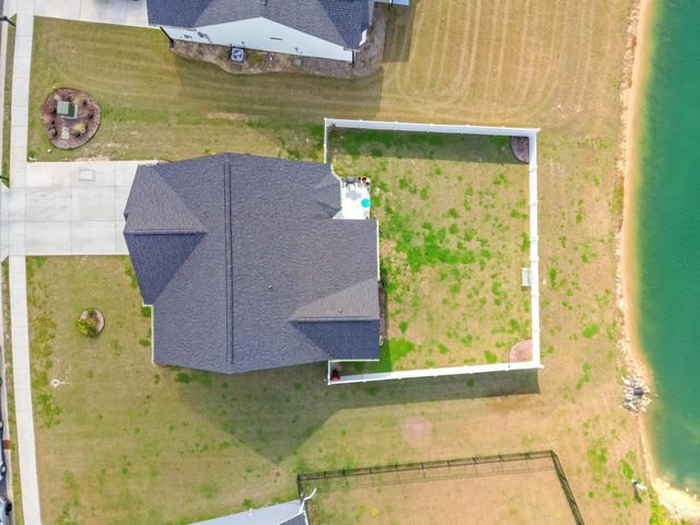 406 Shallow Cove Dr., Conway, SC 29527