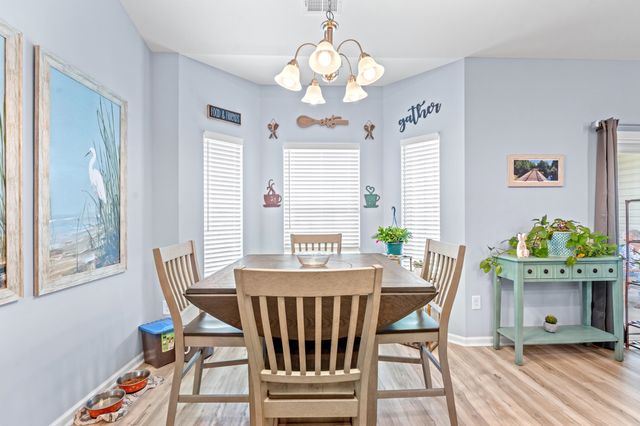 406 Shallow Cove Dr., Conway, SC 29527