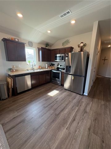 1607 S Blandford Street, Siloam Springs, AR 72761