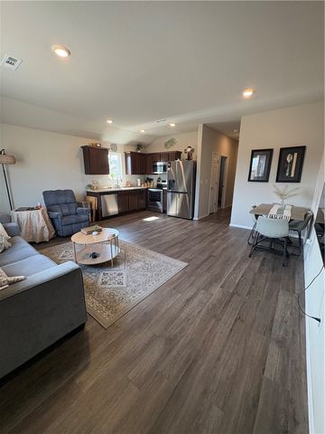 1607 S Blandford Street, Siloam Springs, AR 72761