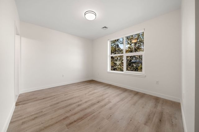 1151 Walnut St 301, Newton, MA 02461