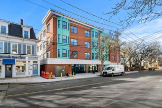 1151 Walnut St 301, Newton, MA 02461