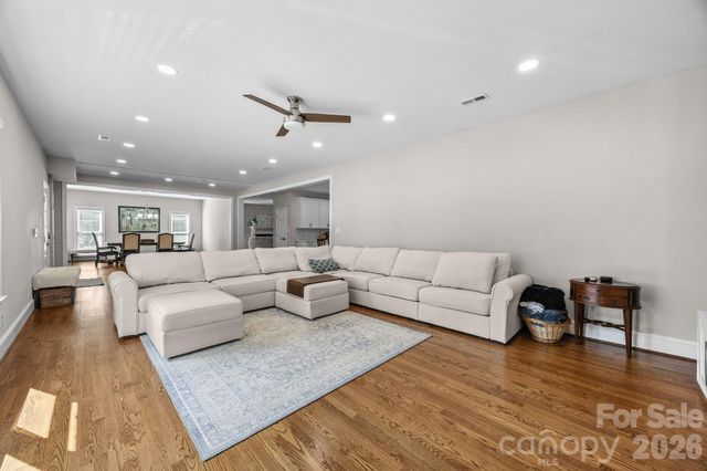 908 Woodhurst Drive, Wesley Chapel, NC 28110