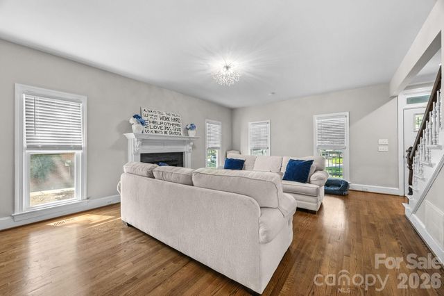 908 Woodhurst Drive, Wesley Chapel, NC 28110