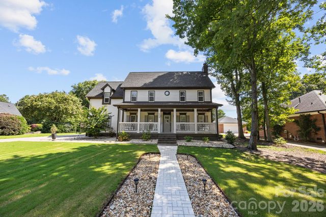 908 Woodhurst Drive, Wesley Chapel, NC 28110