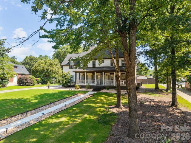 908 Woodhurst Drive, Wesley Chapel, NC 28110