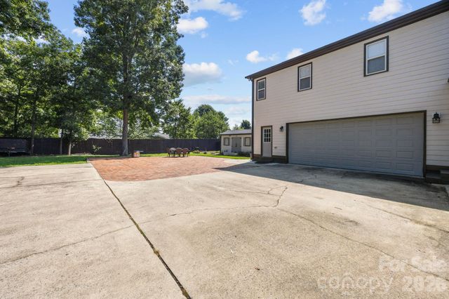 908 Woodhurst Drive, Wesley Chapel, NC 28110