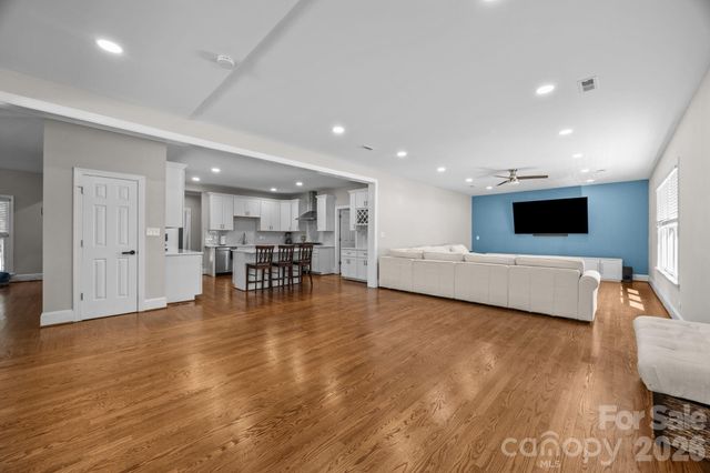 908 Woodhurst Drive, Wesley Chapel, NC 28110