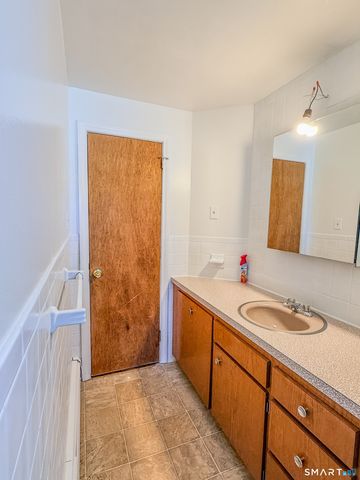 162 Jubilee Street 3, New Britain, CT 06051