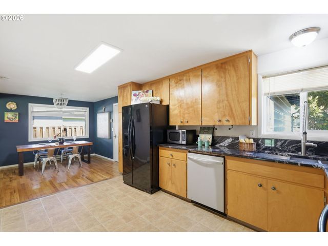 977 Nw CLEVELAND Ave, Corvallis, OR 97330