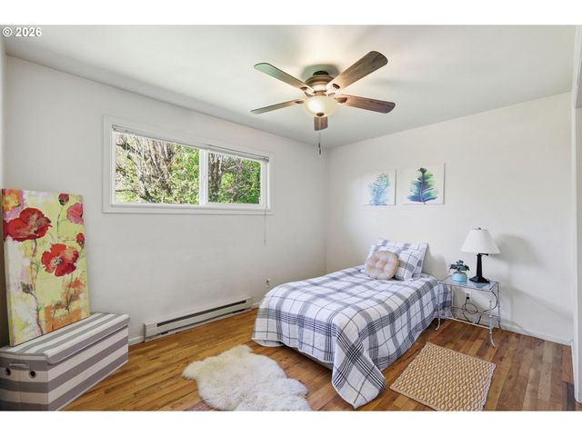 977 Nw CLEVELAND Ave, Corvallis, OR 97330