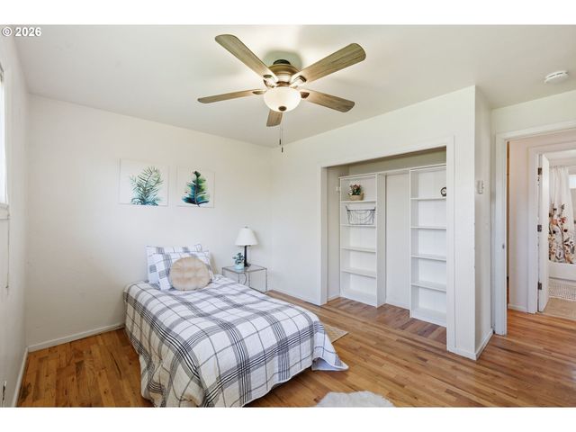 977 Nw CLEVELAND Ave, Corvallis, OR 97330