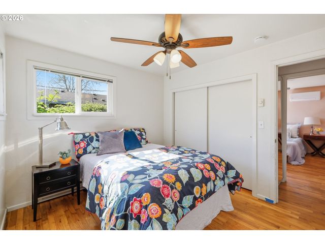 977 Nw CLEVELAND Ave, Corvallis, OR 97330