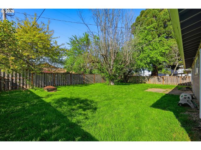 977 Nw CLEVELAND Ave, Corvallis, OR 97330