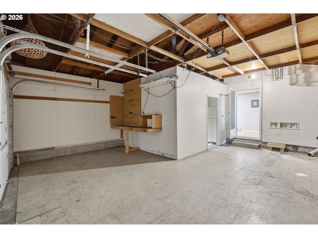 977 Nw CLEVELAND Ave, Corvallis, OR 97330