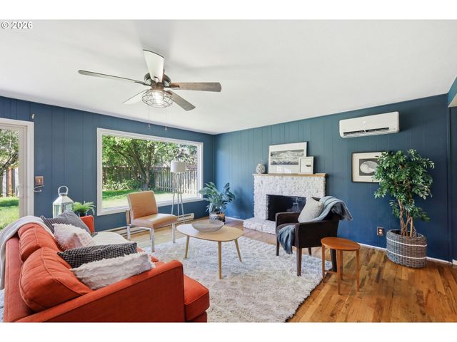 977 Nw CLEVELAND Ave, Corvallis, OR 97330