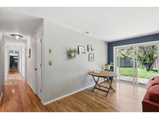 977 Nw CLEVELAND Ave, Corvallis, OR 97330