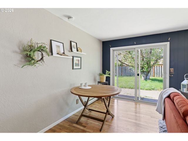 977 Nw CLEVELAND Ave, Corvallis, OR 97330