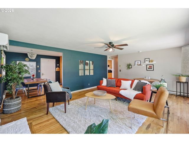 977 Nw CLEVELAND Ave, Corvallis, OR 97330