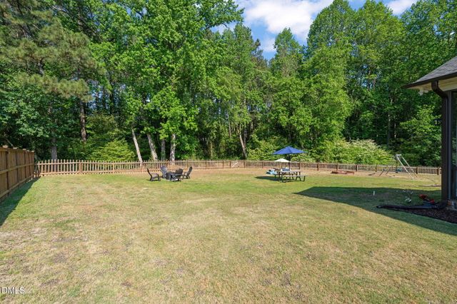 153 Shady Oaks Drive, Benson, NC 27504