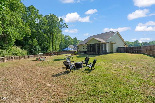 153 Shady Oaks Drive, Benson, NC 27504