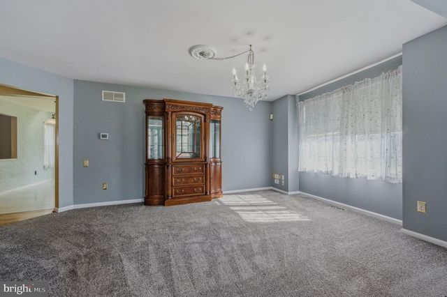 17 OAK VIEW DR, Newark, DE 19702