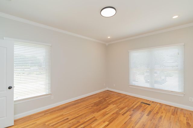 1022 E 8th Street, Chattanooga, TN 37403