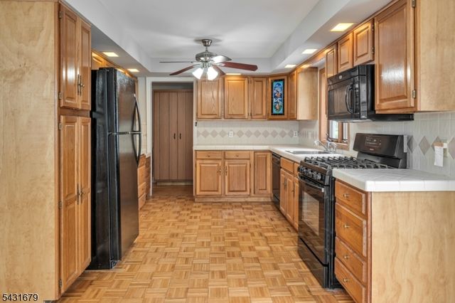 67 Eyland Ave, Roxbury Twp., NJ 07876