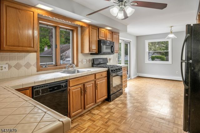 67 Eyland Ave, Roxbury Twp., NJ 07876