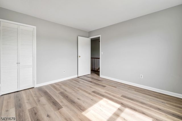 67 Eyland Ave, Roxbury Twp., NJ 07876