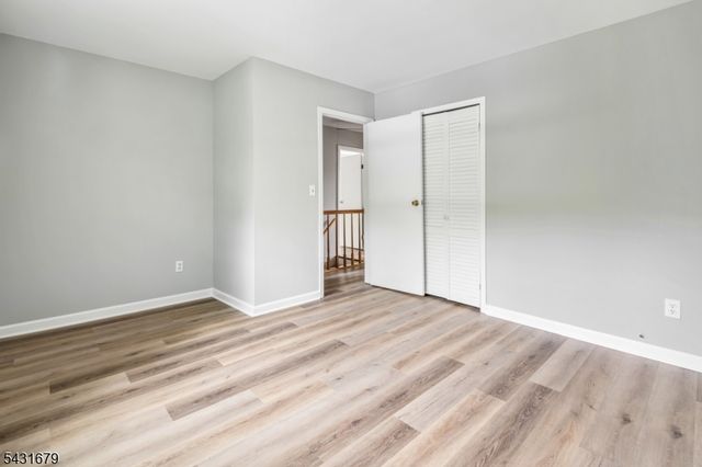 67 Eyland Ave, Roxbury Twp., NJ 07876