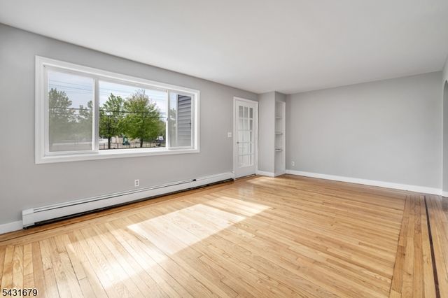 67 Eyland Ave, Roxbury Twp., NJ 07876
