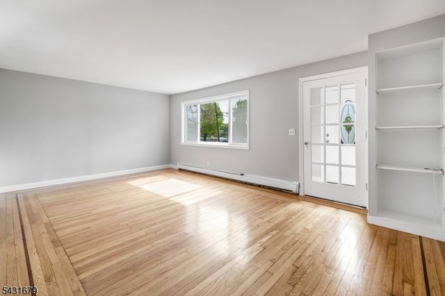 67 Eyland Ave, Roxbury Twp., NJ 07876