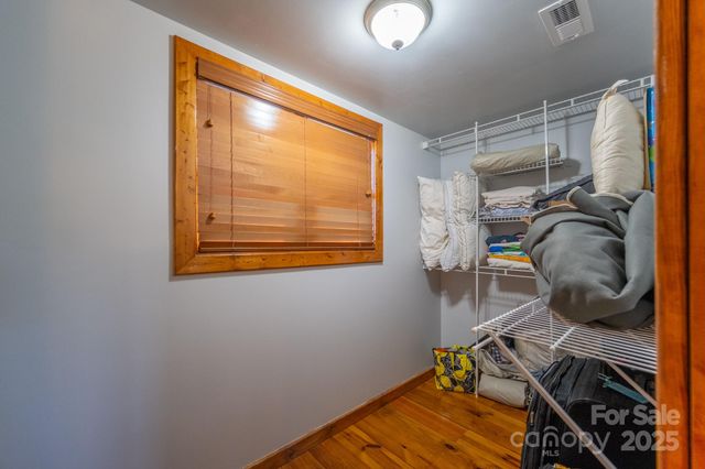 3865 Austin Valley Drive, Lenoir, NC 28645