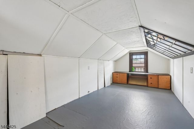 21 Ferncliff Rd, Bloomfield Twp., NJ 07003