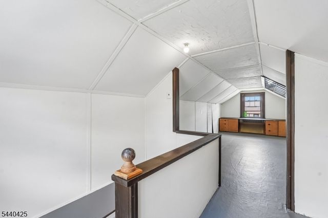 21 Ferncliff Rd, Bloomfield Twp., NJ 07003