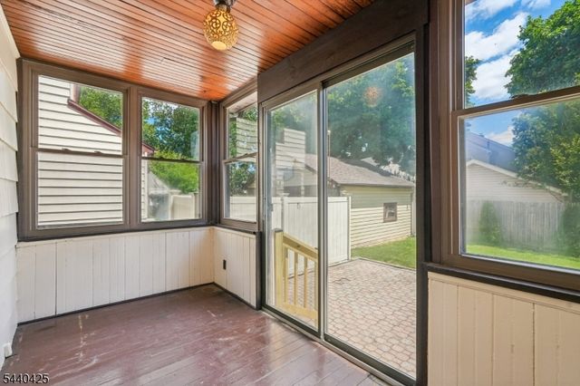 21 Ferncliff Rd, Bloomfield Twp., NJ 07003
