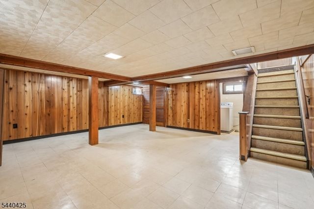 21 Ferncliff Rd, Bloomfield Twp., NJ 07003