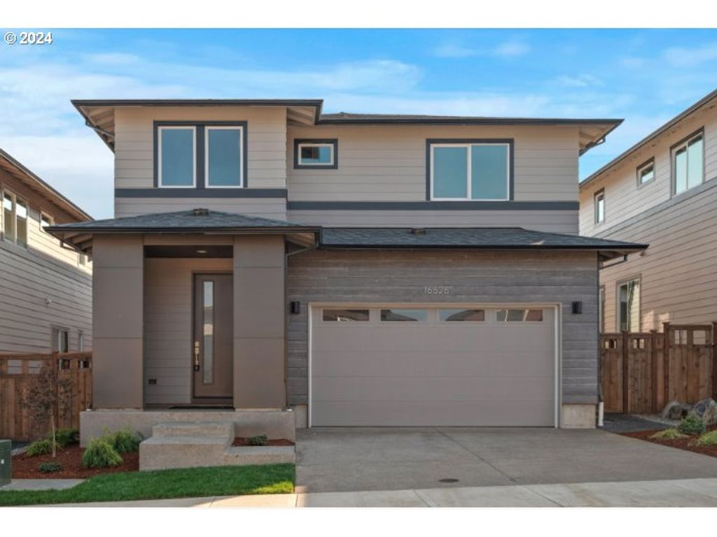 16526 Se SNOW BLANKET Ter, Happy Valley, OR 97086
