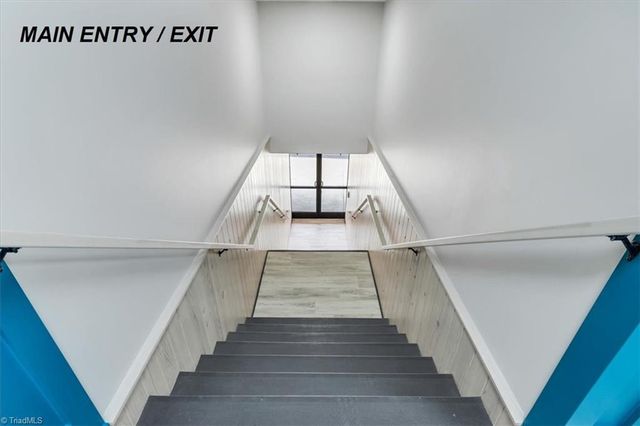 516 S Fayetteville Street 201, Asheboro, NC 27203