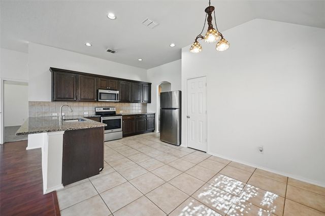 5140 Bayridge Court, Fort Worth, TX 76179