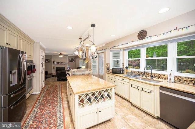 8125 LEE JACKSON CIR, Spotsylvania, VA 22553