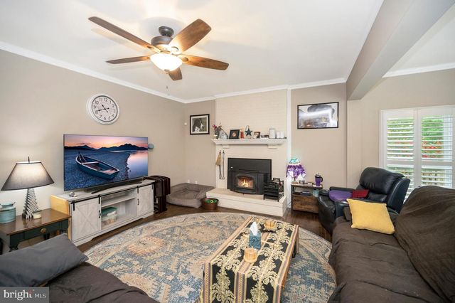 8125 LEE JACKSON CIR, Spotsylvania, VA 22553