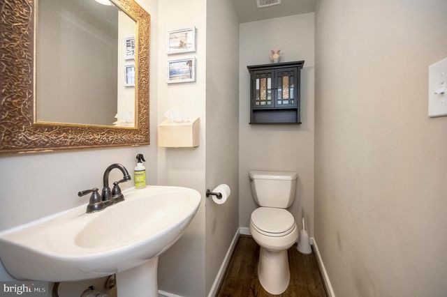 8125 LEE JACKSON CIR, Spotsylvania, VA 22553