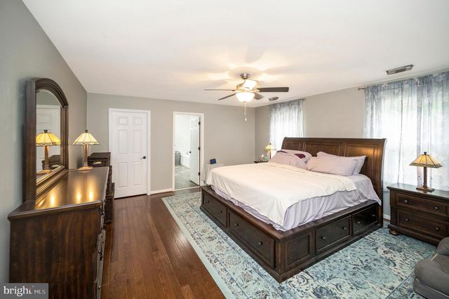8125 LEE JACKSON CIR, Spotsylvania, VA 22553