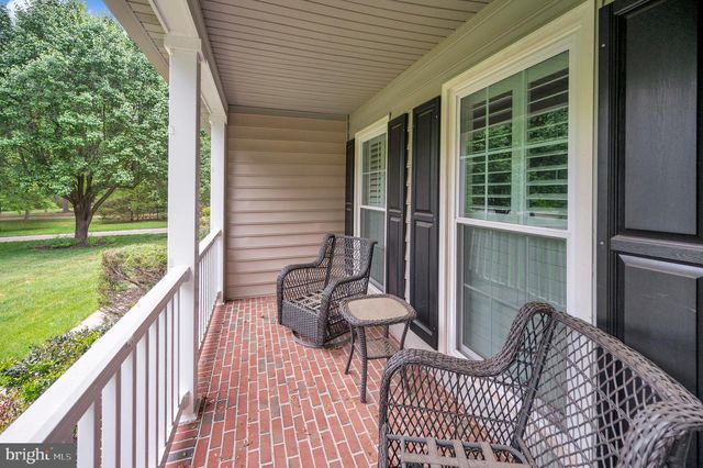 8125 LEE JACKSON CIR, Spotsylvania, VA 22553