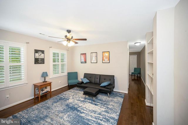 8125 LEE JACKSON CIR, Spotsylvania, VA 22553