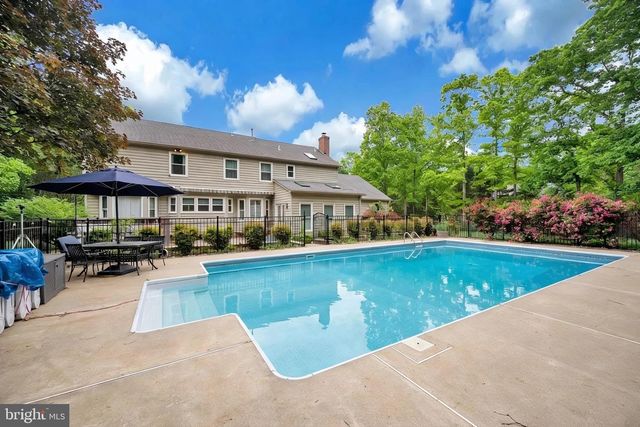 8125 LEE JACKSON CIR, Spotsylvania, VA 22553