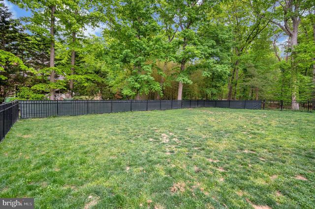 8125 LEE JACKSON CIR, Spotsylvania, VA 22553